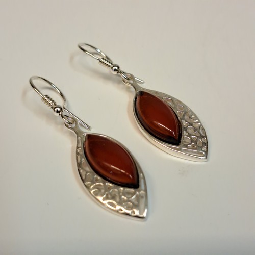 Click to view detail for HWG-2435 Earrings, Dangles Amber $45